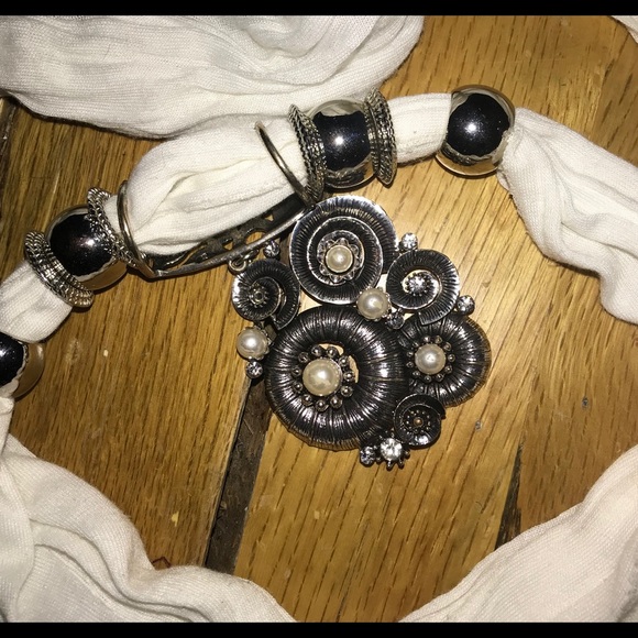 Scarf jewelry necklace white & silver Cute Country! - Picture 1 of 4